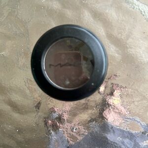 MAC beautiful eyeshadow w/o box. Color is BRUN